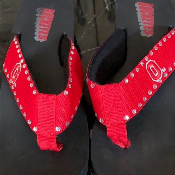 Ohio State Go Buckeyes bright red flip flops sz s - Picture 2 of 8